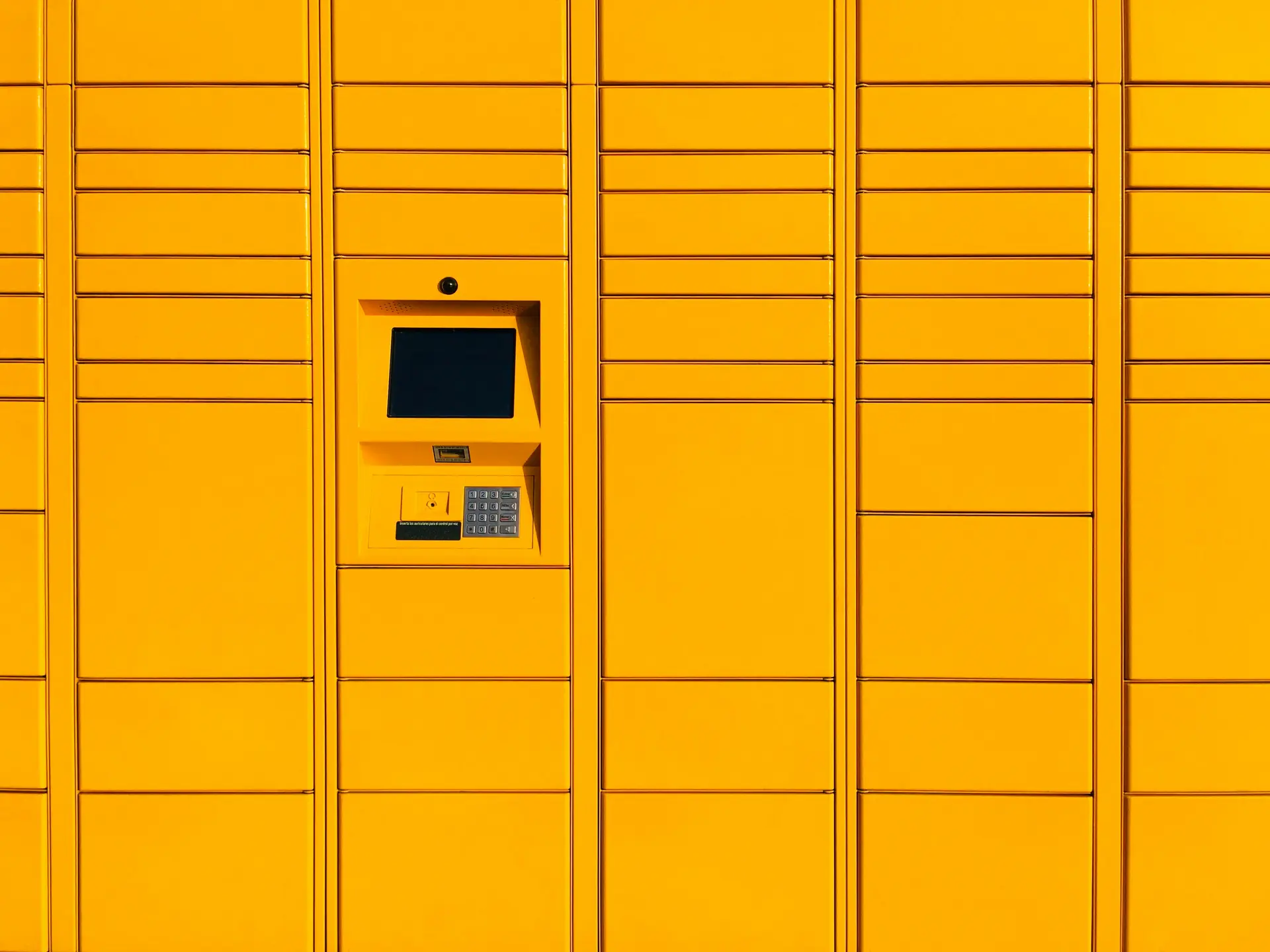 Image of Parcel Lockers by David Pisnoy on Unsplash